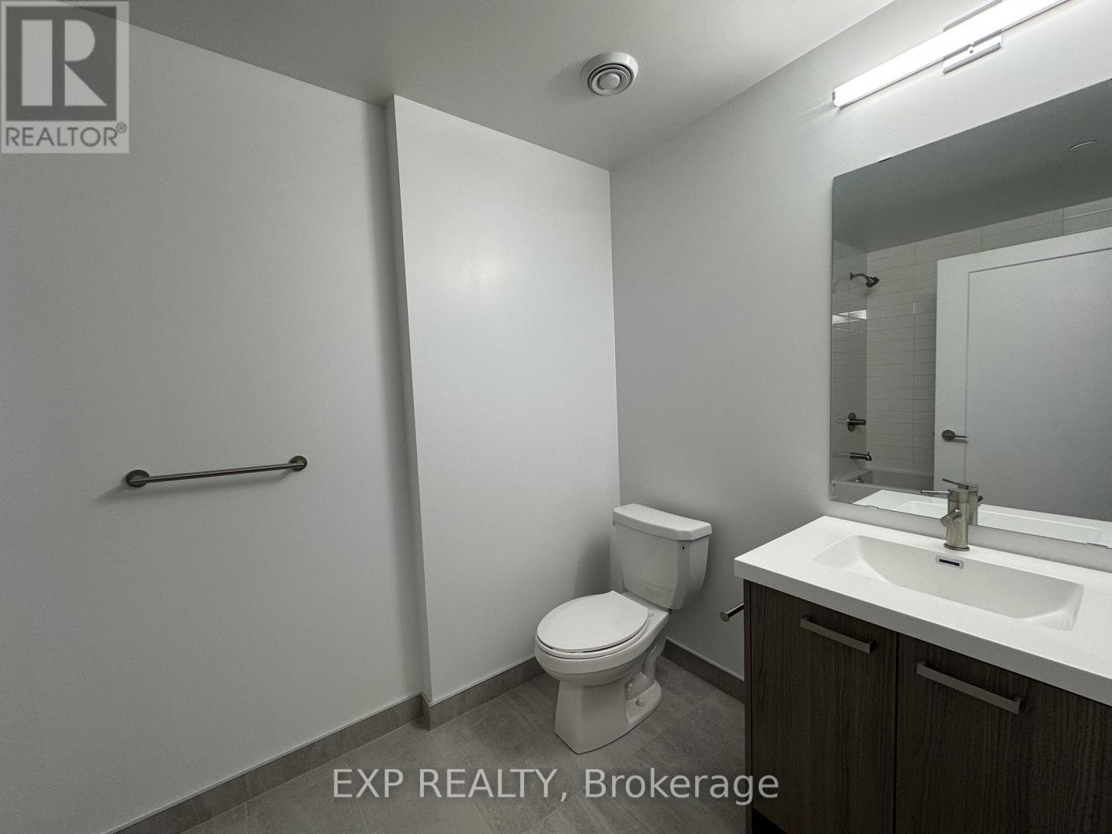 3301 - 20 Soudan Avenue, Toronto, ON - Indoor Photo Showing Bathroom