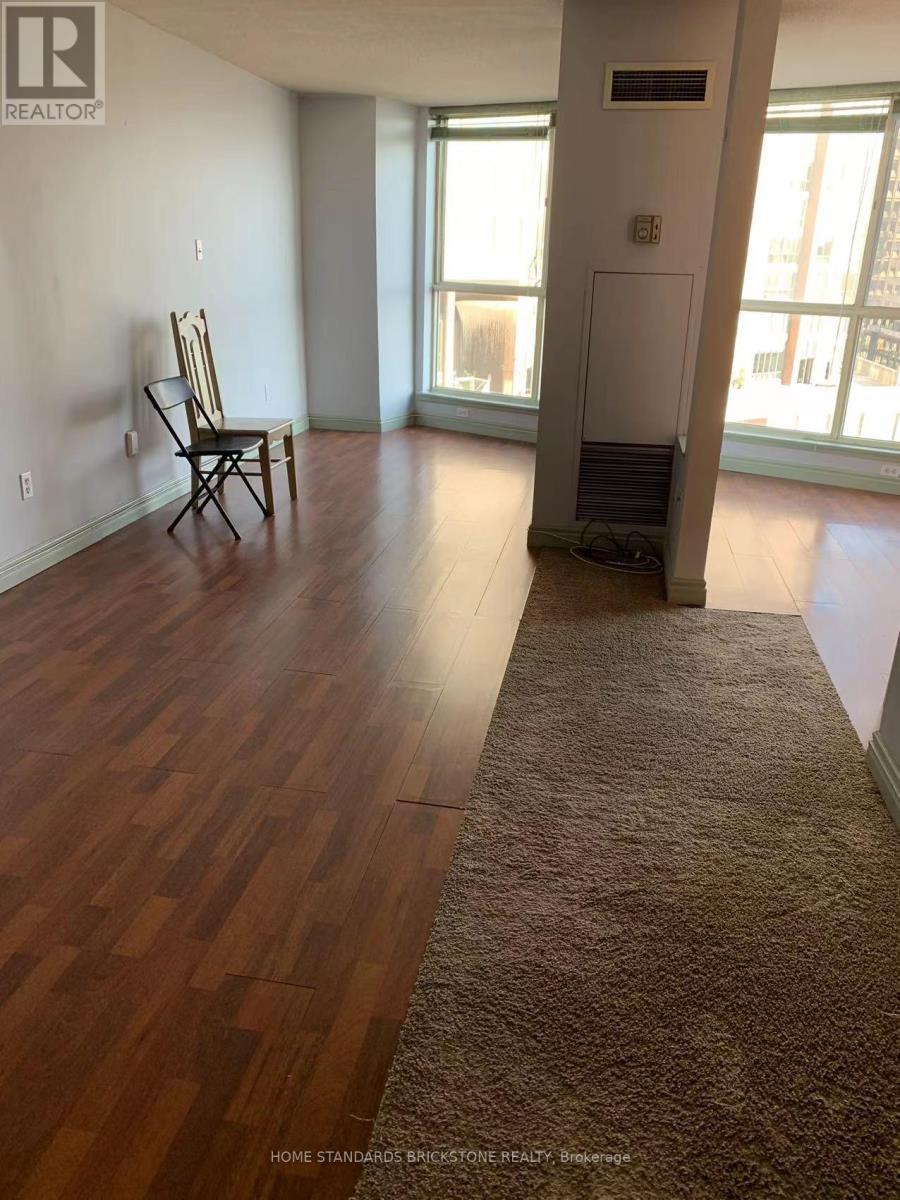 809 - 1055 Bay Street, Toronto, ON - Indoor Photo Showing Other Room