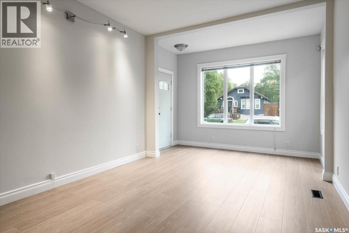 2156 Queen Street, Regina, SK - Indoor Photo Showing Other Room