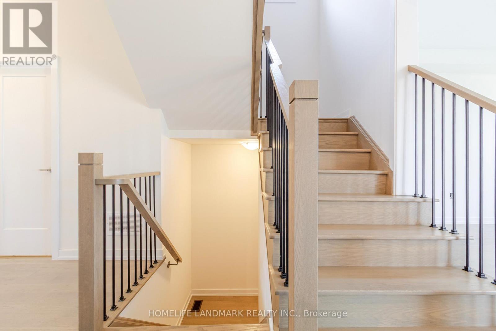 141 Lumb Drive, Cambridge, ON - Indoor Photo Showing Other Room