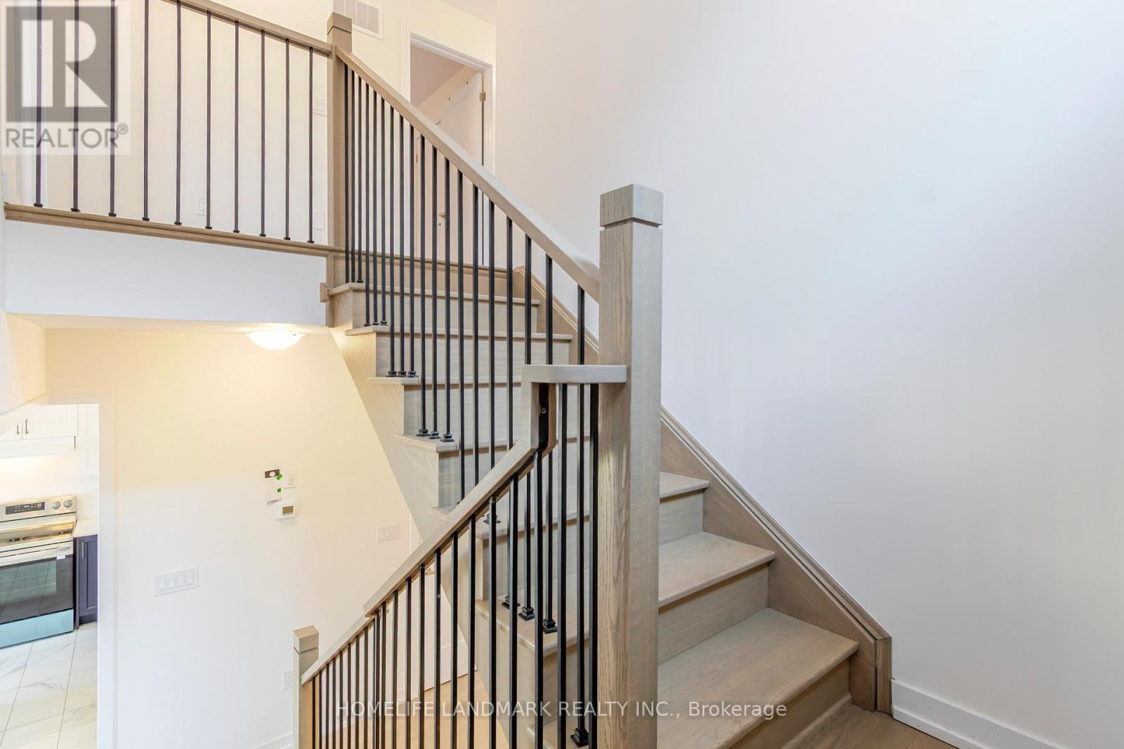 141 Lumb Drive, Cambridge, ON - Indoor Photo Showing Other Room