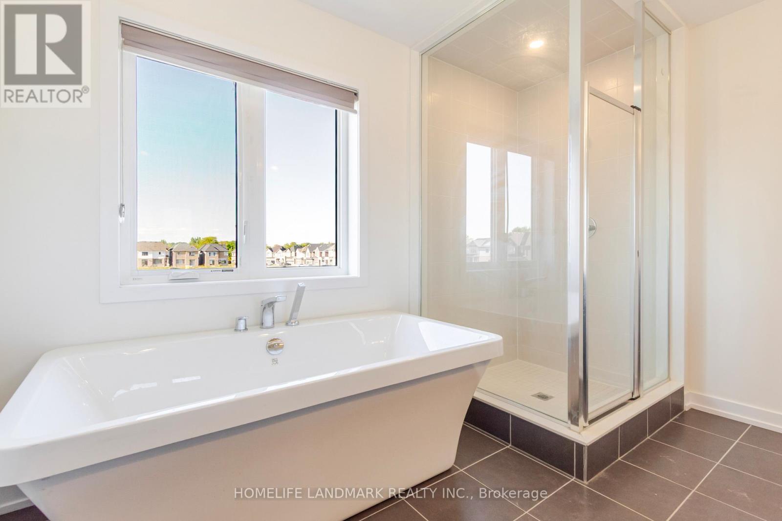 141 Lumb Drive, Cambridge, ON - Indoor Photo Showing Bathroom