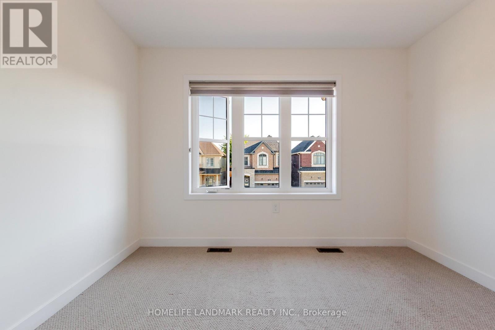 141 Lumb Drive, Cambridge, ON - Indoor Photo Showing Other Room