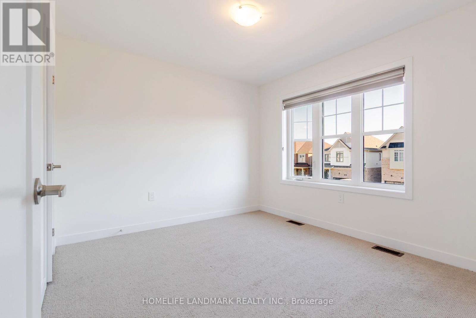 141 Lumb Drive, Cambridge, ON - Indoor Photo Showing Other Room