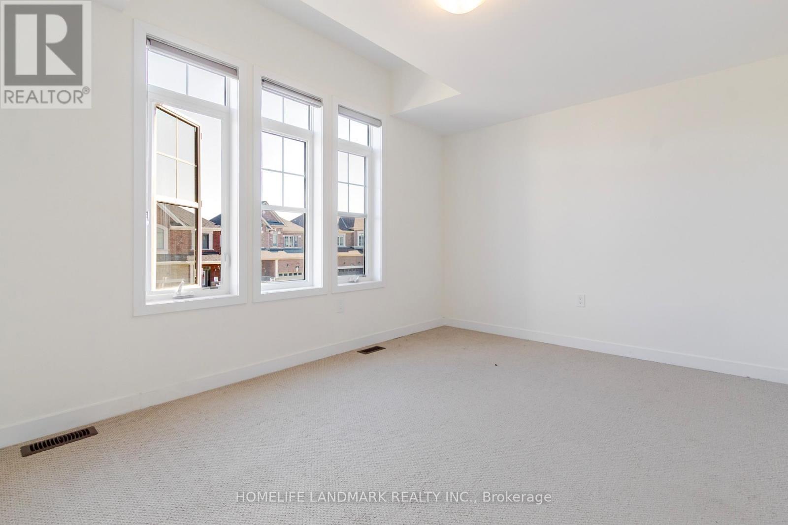 141 Lumb Drive, Cambridge, ON - Indoor Photo Showing Other Room