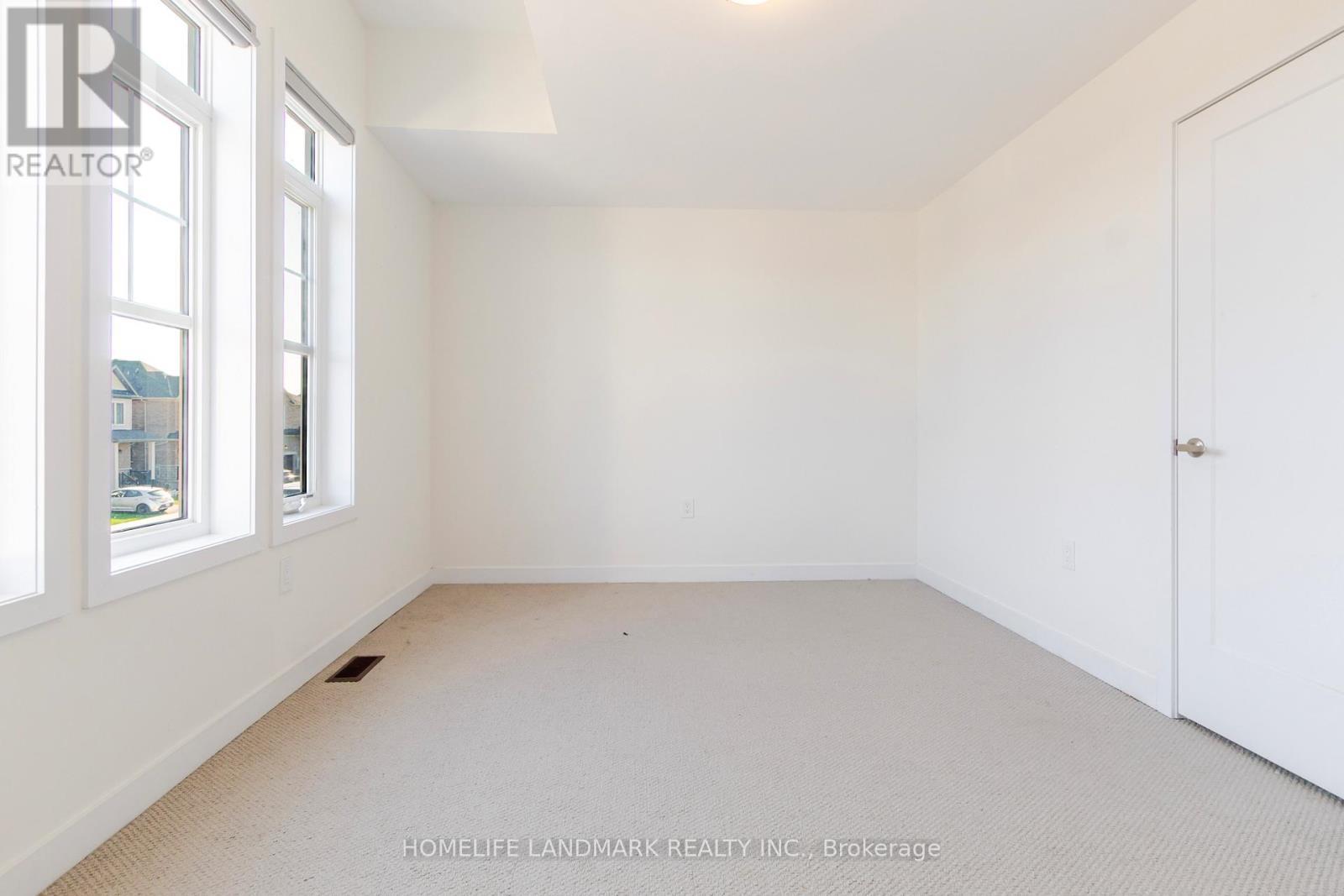 141 Lumb Drive, Cambridge, ON - Indoor Photo Showing Other Room