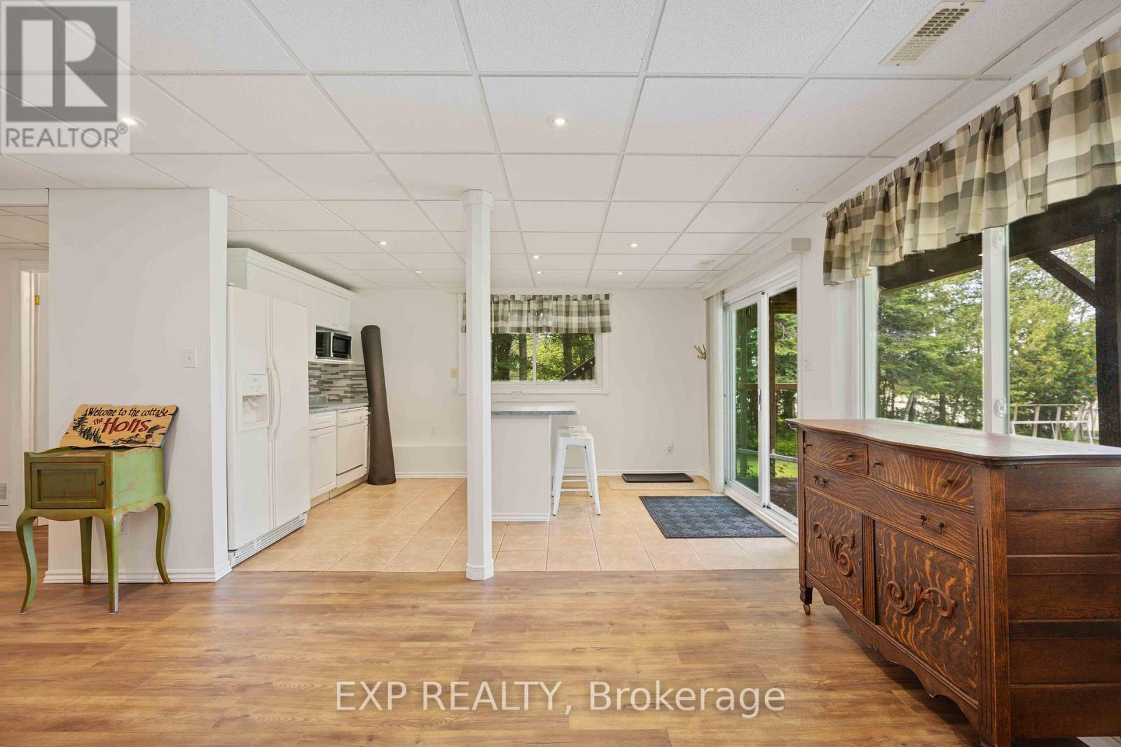 568 Mallard Circle, Selwyn, ON - Indoor Photo Showing Other Room