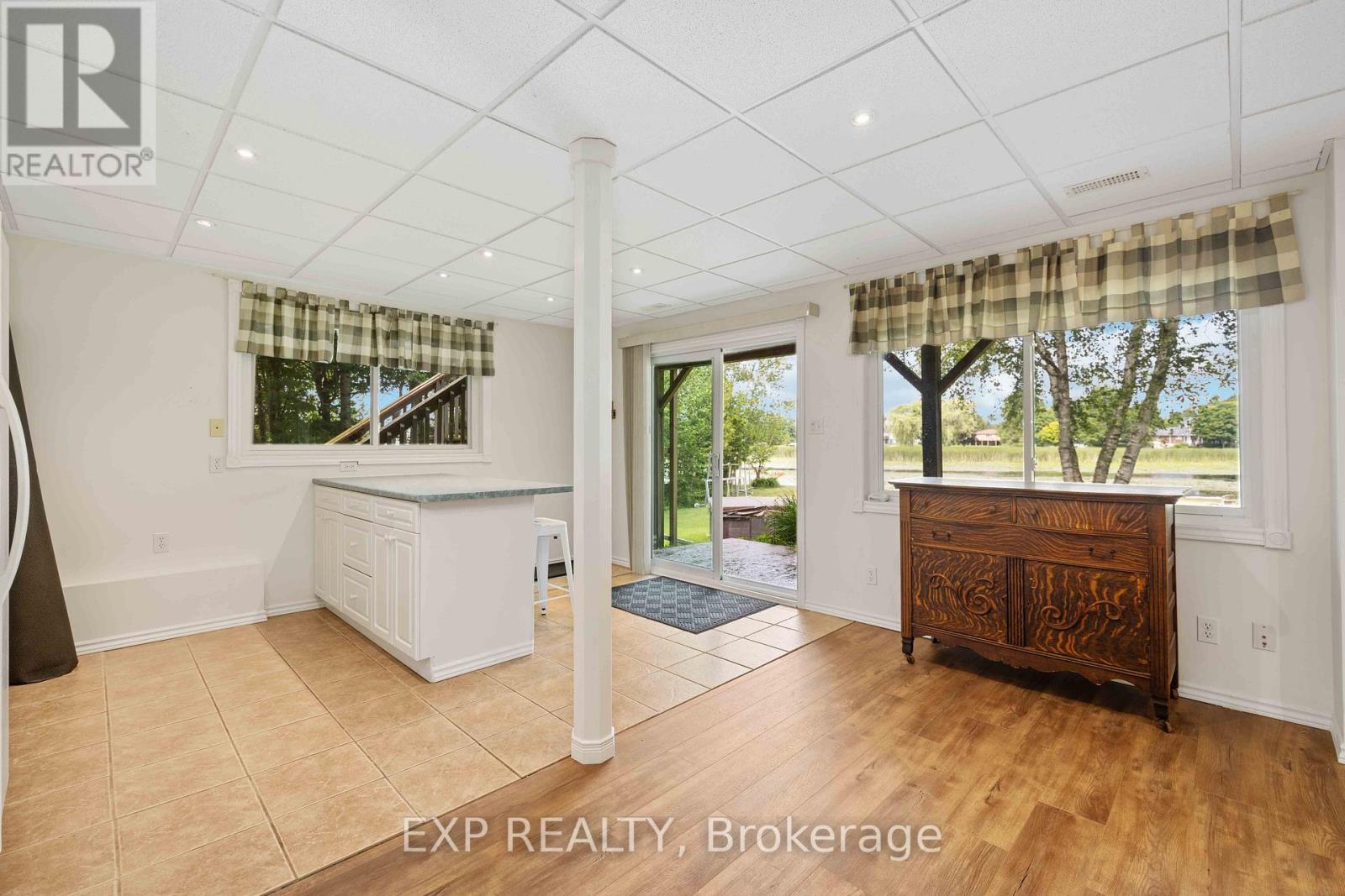 568 Mallard Circle, Selwyn, ON - Indoor Photo Showing Other Room