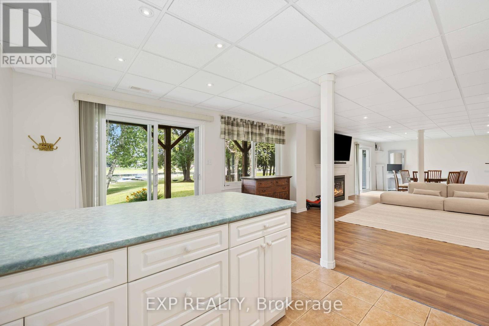 568 Mallard Circle, Selwyn, ON - Indoor