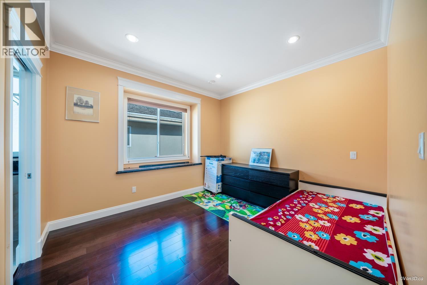 6830 Vivian Street, Vancouver, BC - Indoor