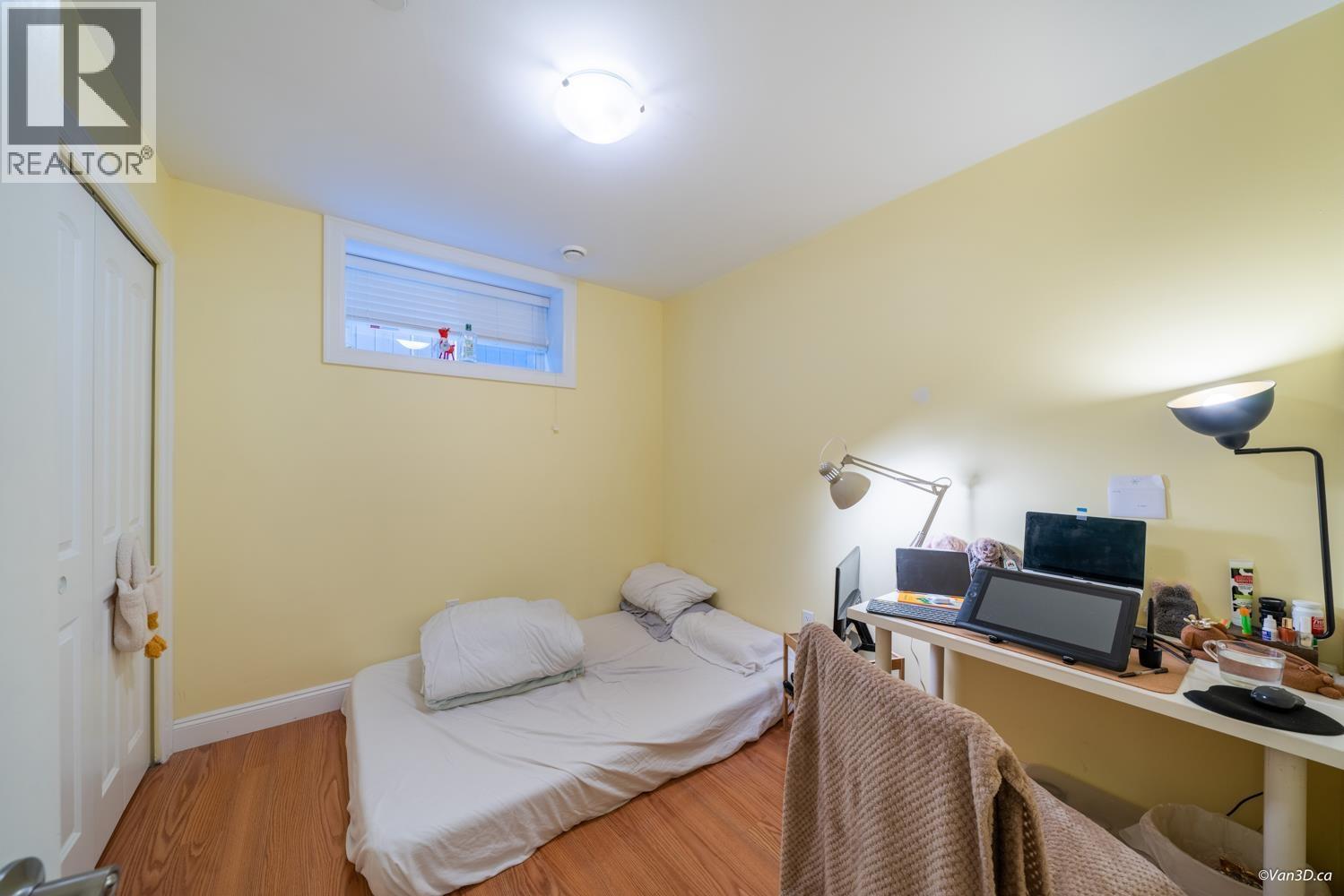 6830 Vivian Street, Vancouver, BC - Indoor