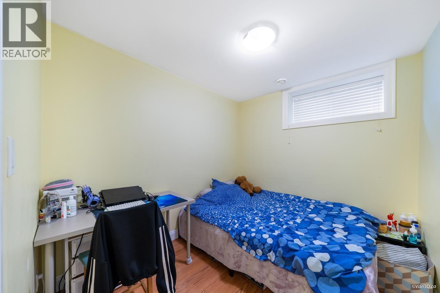 6830 Vivian Street, Vancouver, BC - Indoor Photo Showing Bedroom