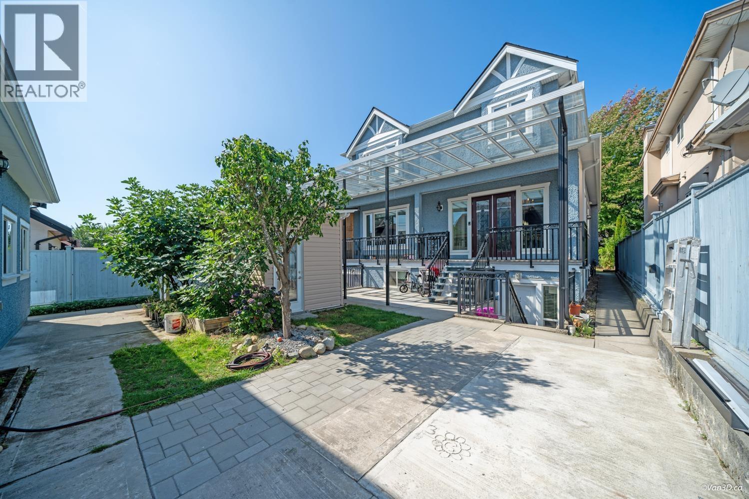 6830 Vivian Street, Vancouver, BC - Outdoor With Deck Patio Veranda