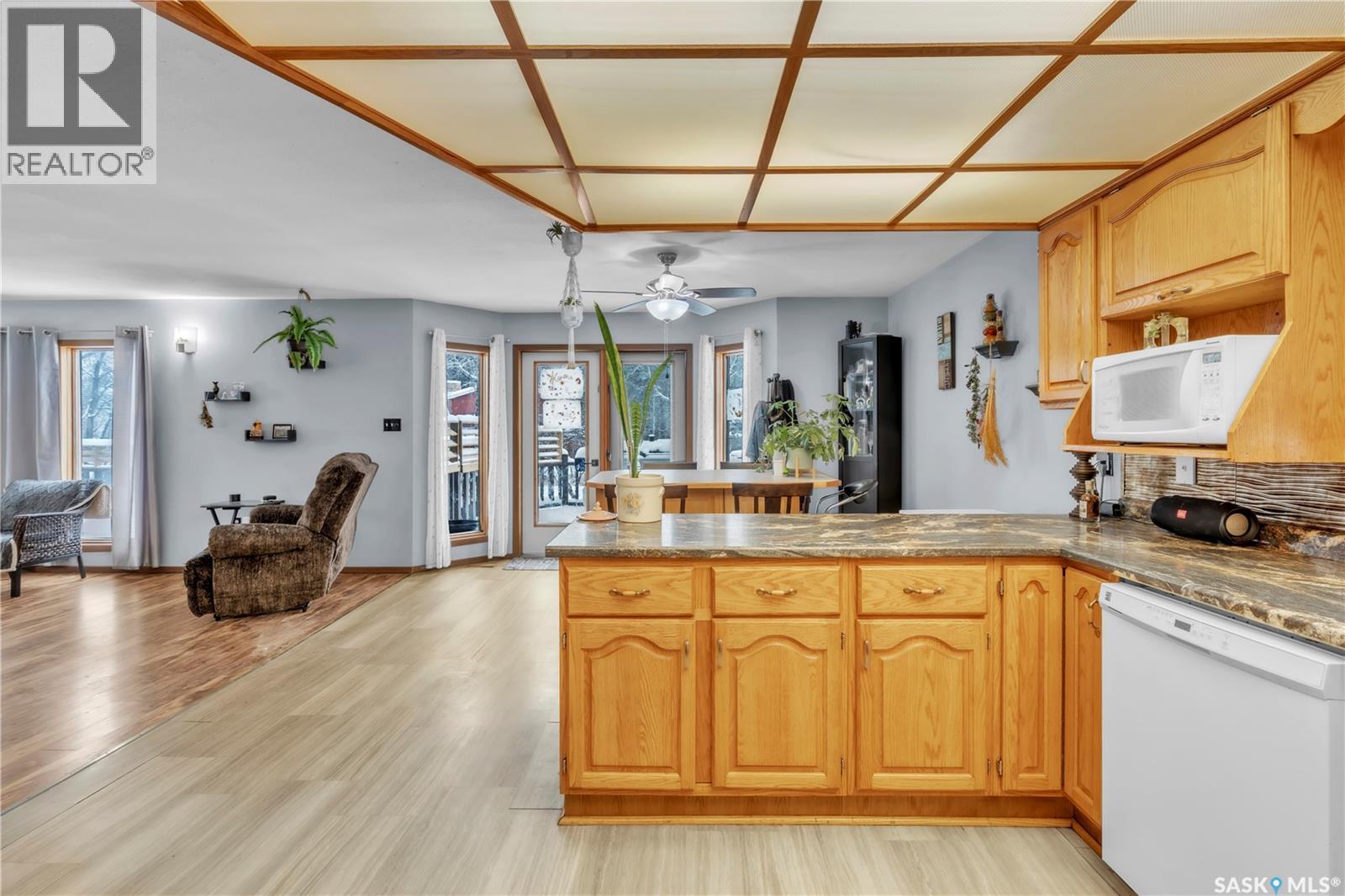 107 2Nd Avenue S, Pierceland, SK - Indoor Photo Showing Kitchen