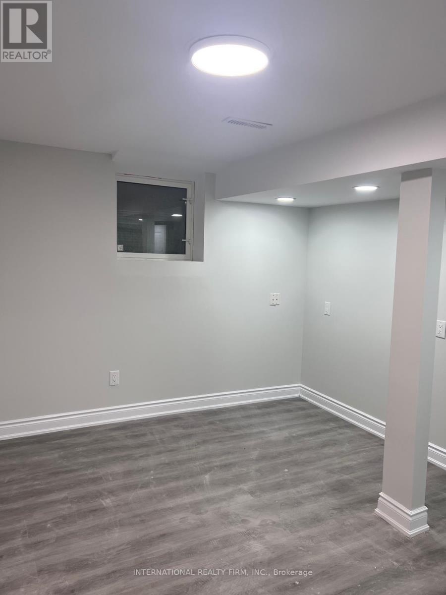 40 Cotswold Court, Halton Hills, ON - Indoor Photo Showing Other Room