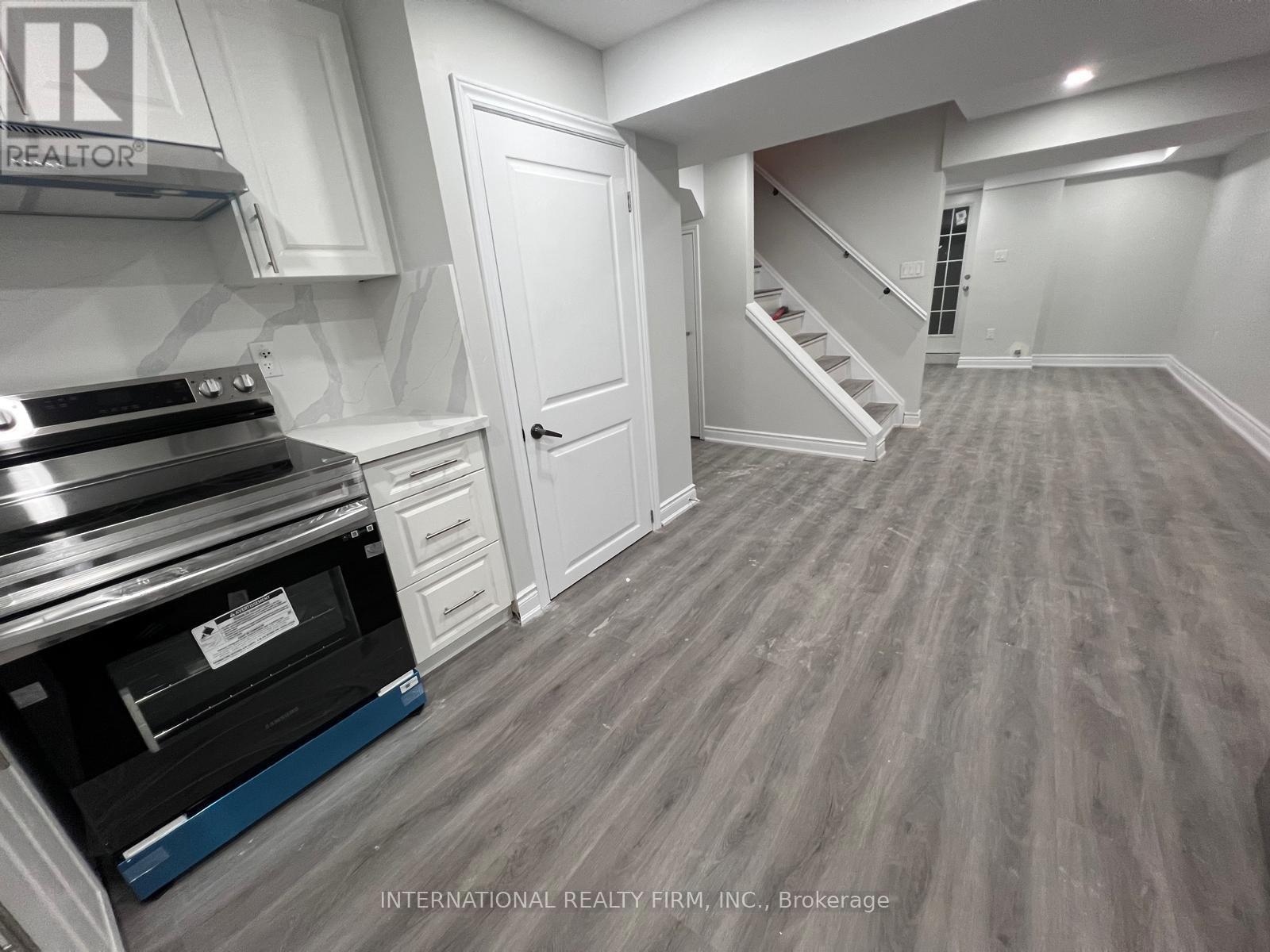 40 Cotswold Court, Halton Hills, ON - Indoor Photo Showing Kitchen