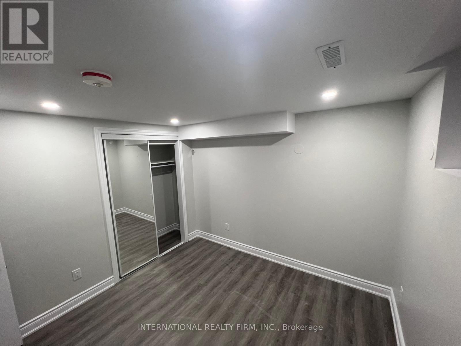 40 Cotswold Court, Halton Hills, ON - Indoor Photo Showing Other Room