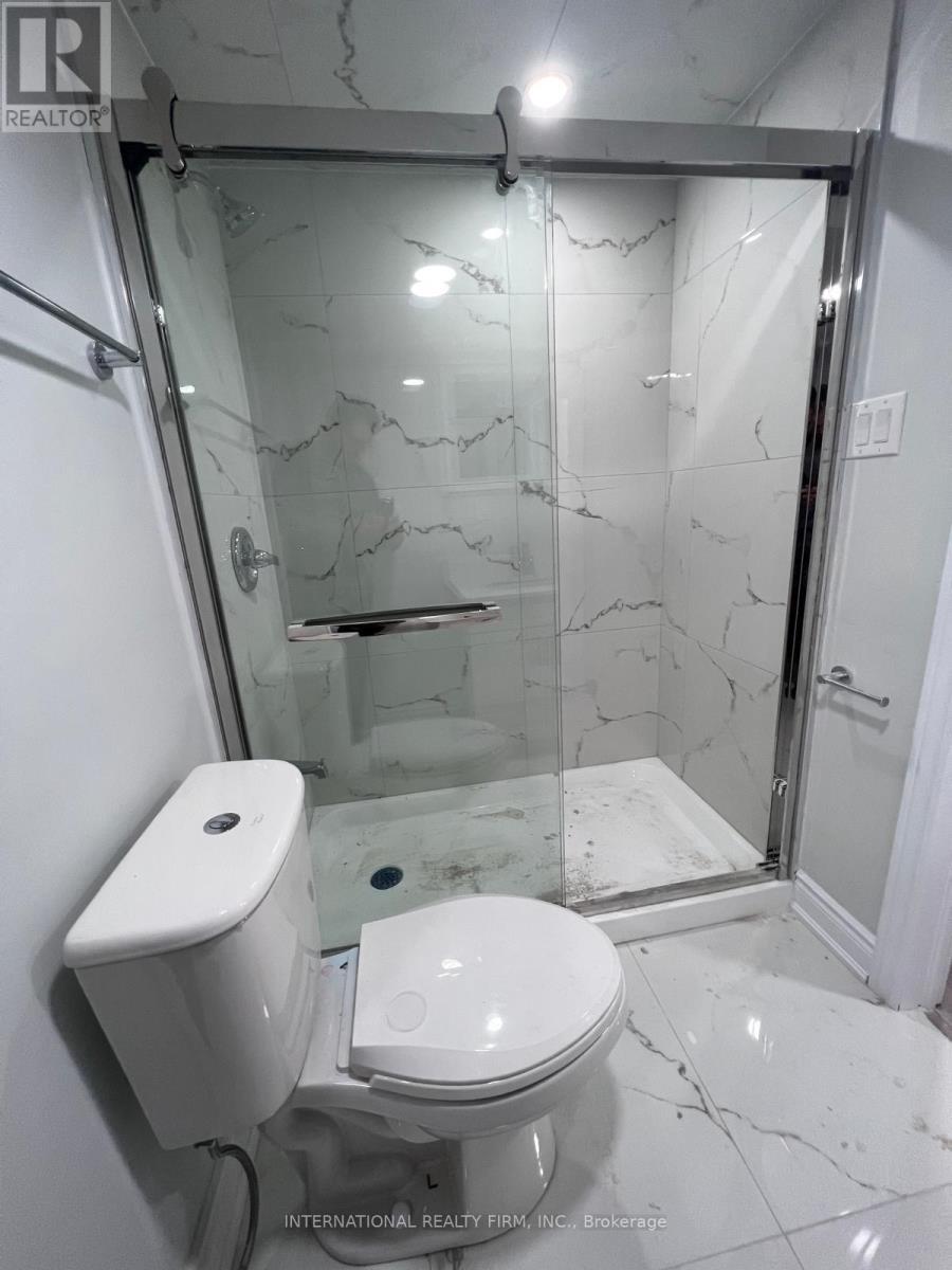 40 Cotswold Court, Halton Hills, ON - Indoor Photo Showing Bathroom