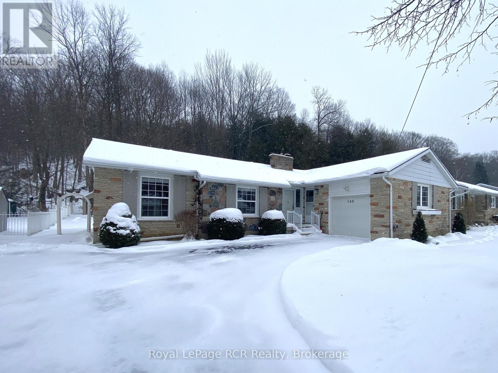 149 7Th Avenue E, Owen Sound, ON - Outdoor With Facade
