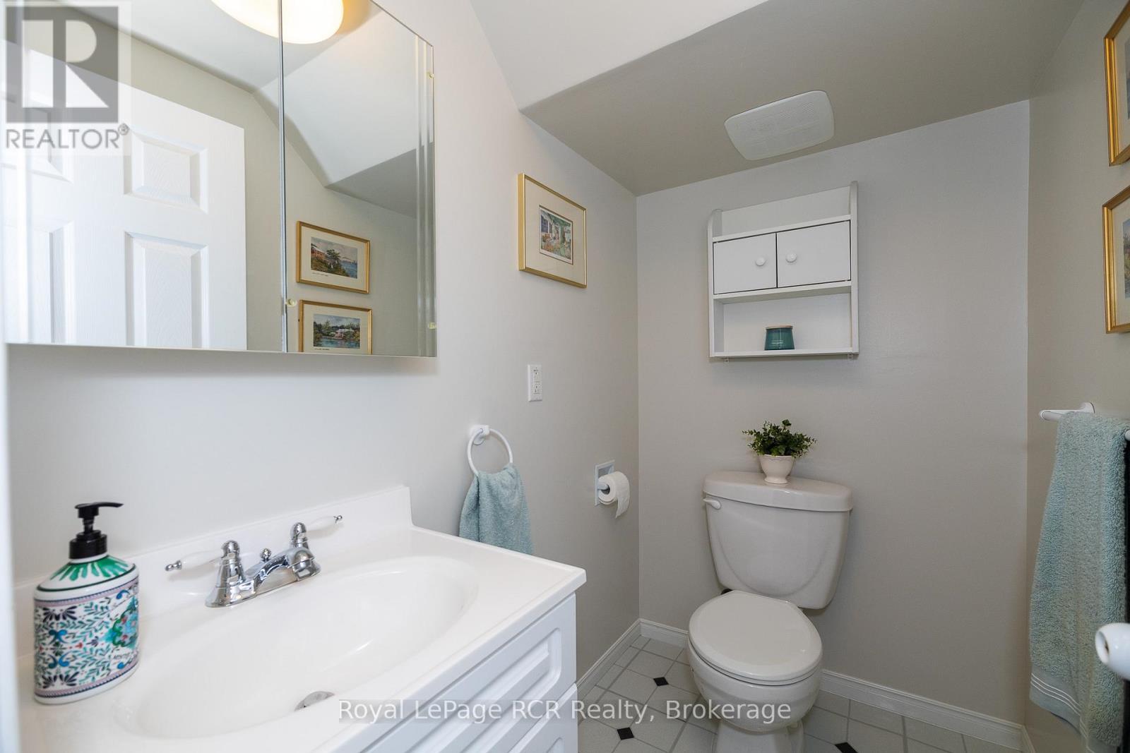 149 7Th Avenue E, Owen Sound, ON - Indoor Photo Showing Bathroom