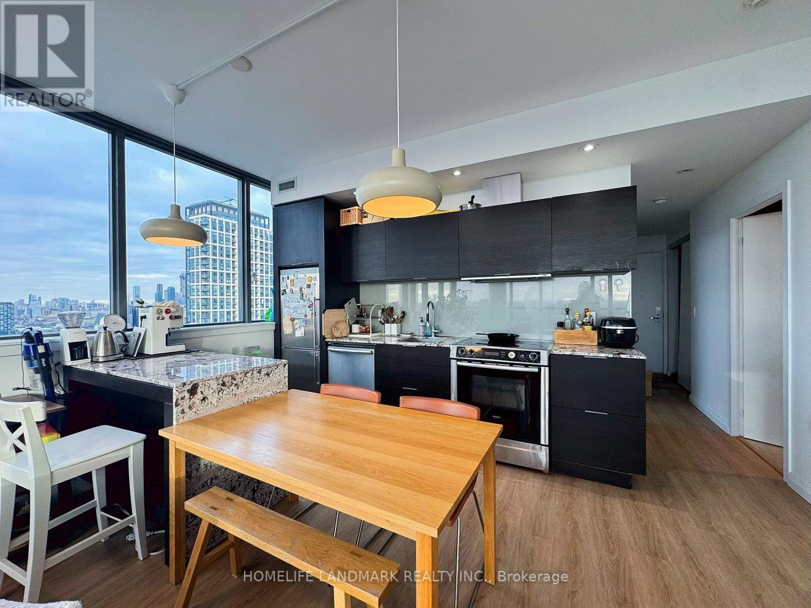 3402 - 8 Charlotte Street, Toronto, ON - Indoor