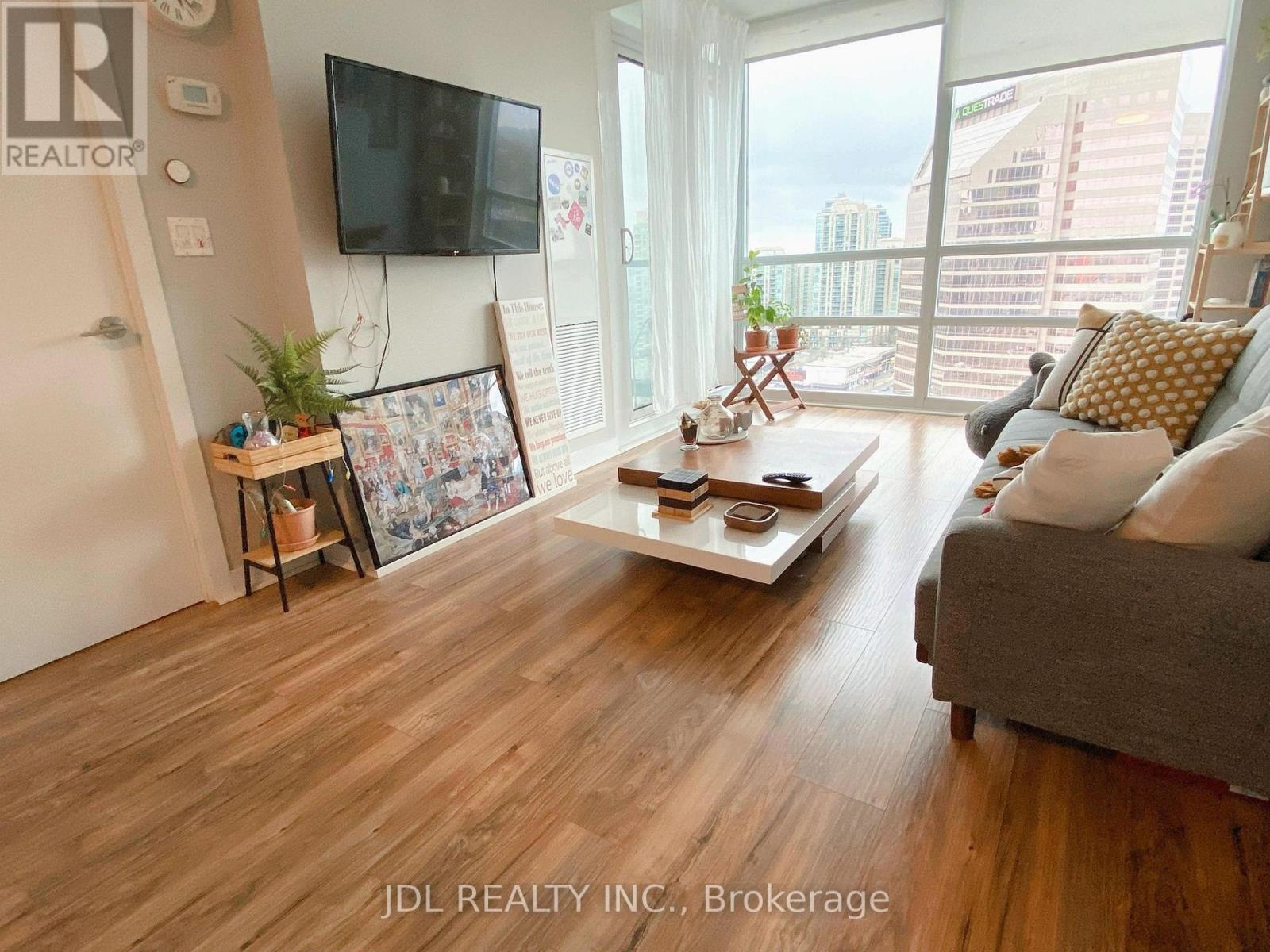 2001 - 5740 Yonge Street, Toronto, ON - Indoor Photo Showing Living Room