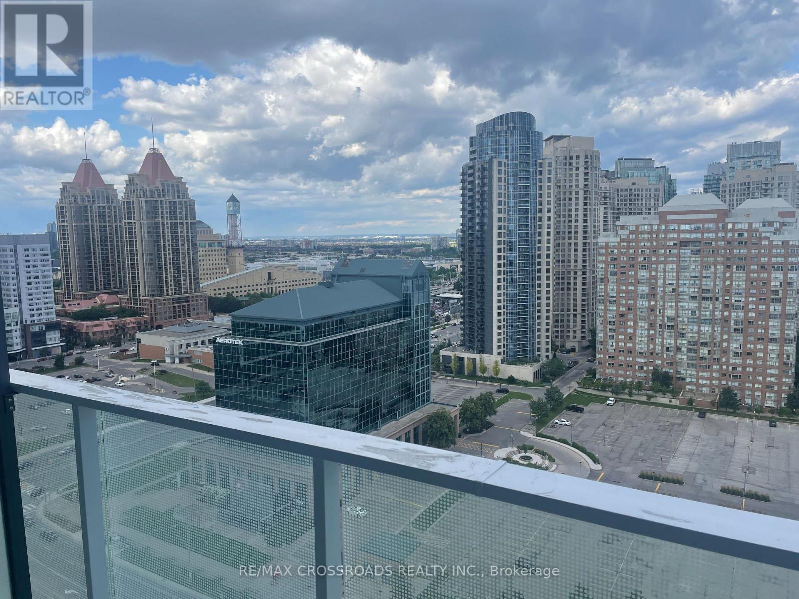 1804 - 3883 Quartz Road, Mississauga, ON - Outdoor With View