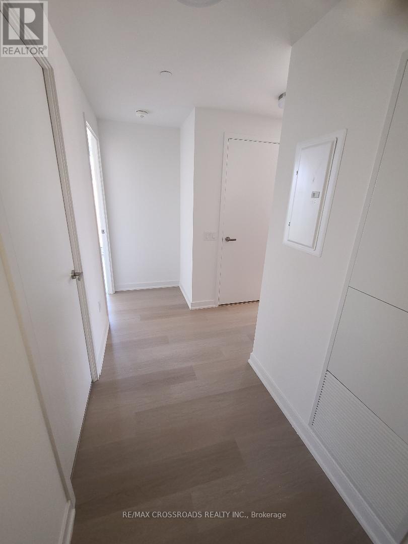1804 - 3883 Quartz Road, Mississauga, ON - Indoor Photo Showing Other Room