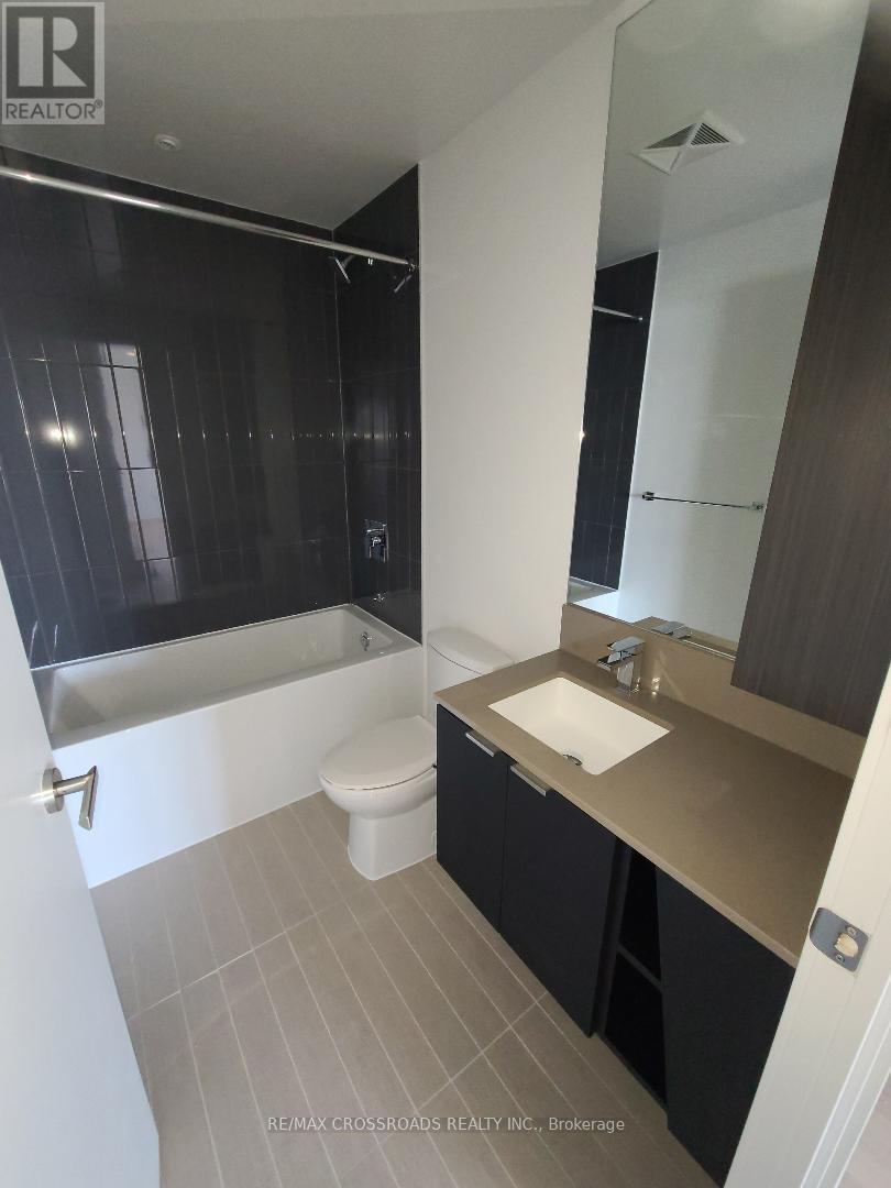 1804 - 3883 Quartz Road, Mississauga, ON - Indoor Photo Showing Bathroom