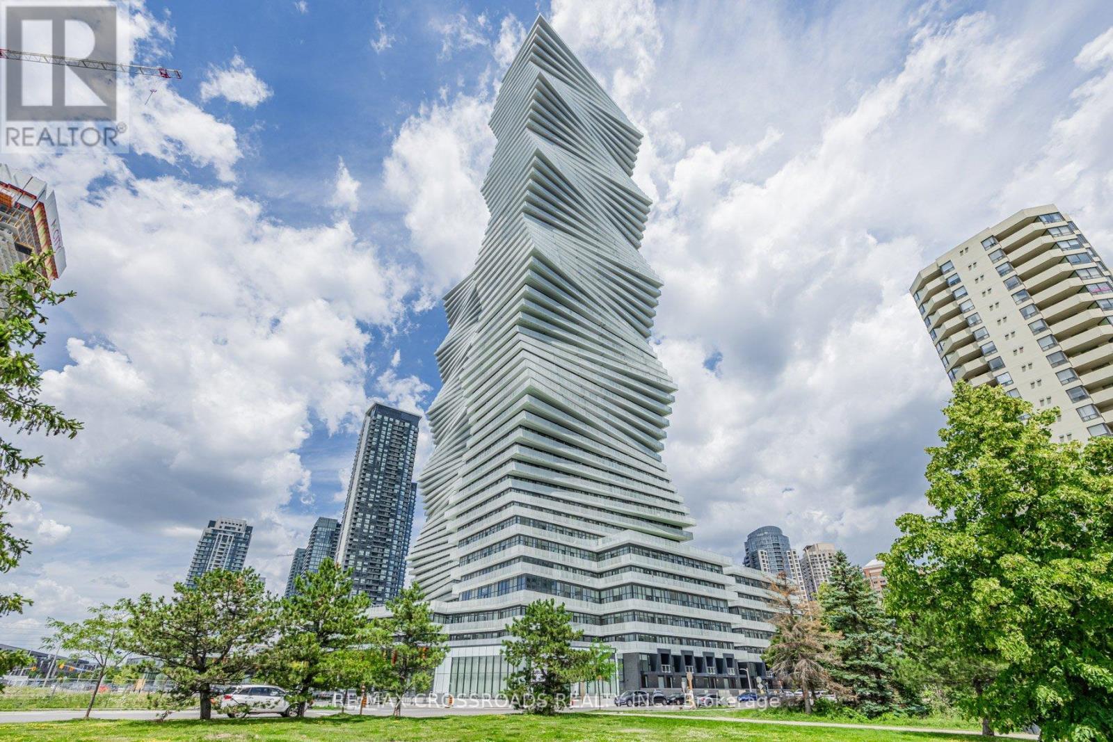 1804 - 3883 Quartz Road, Mississauga, ON - Outdoor With Facade