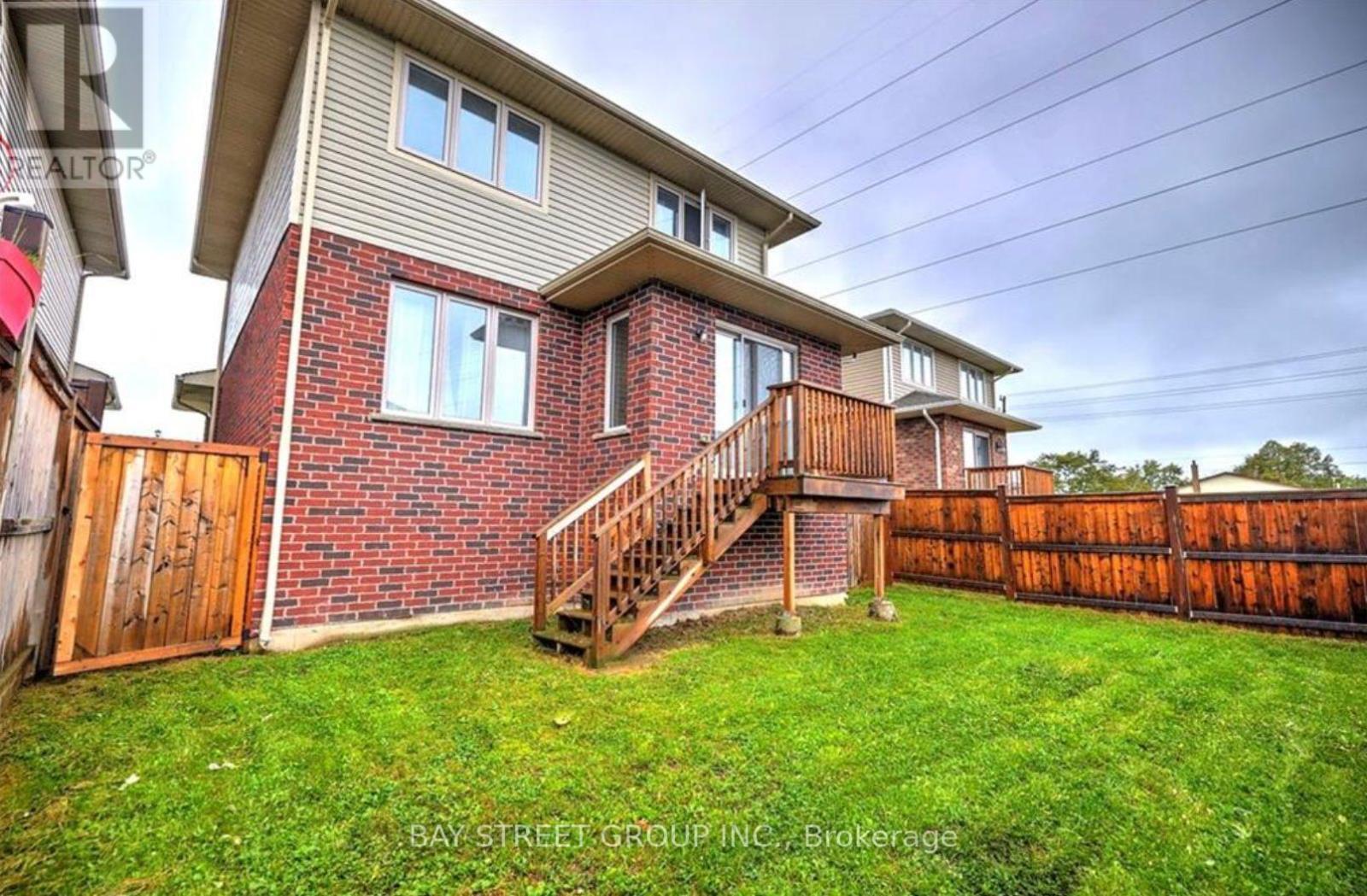 15 Kenmar Court, St. Catharines, ON - Outdoor With Exterior