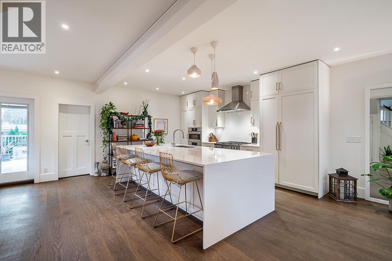 3576 Marshall Street, Vancouver, BC - Indoor