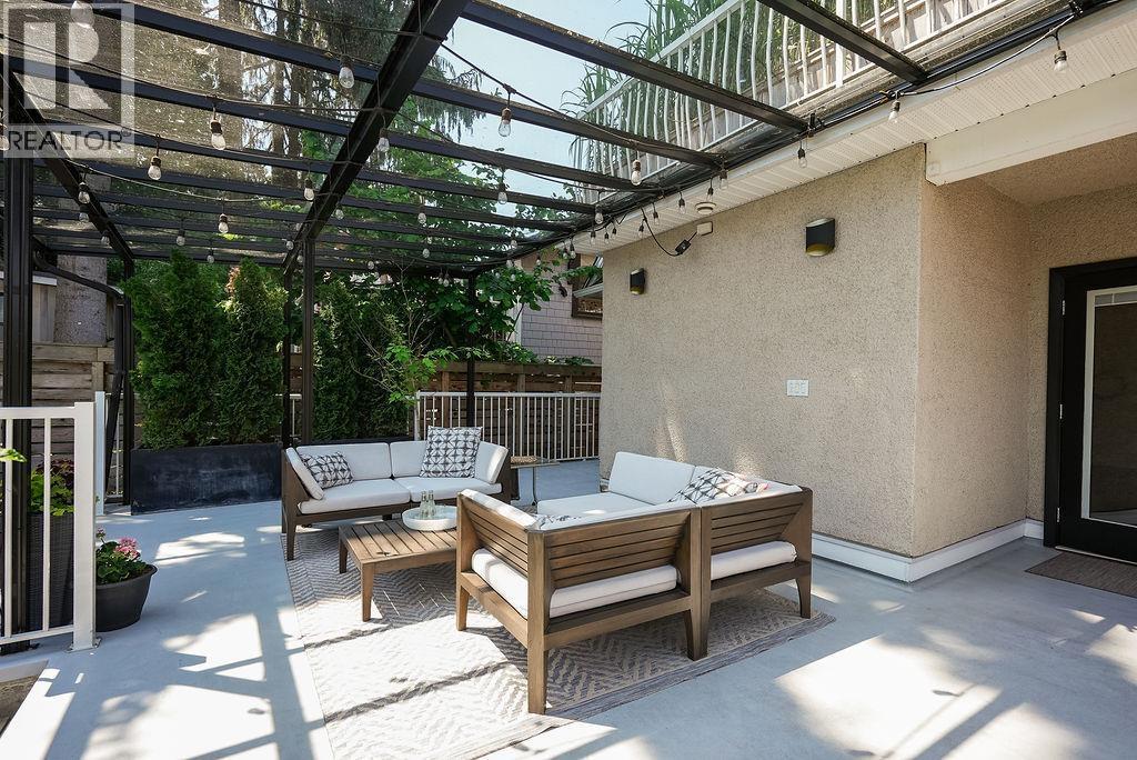 3576 Marshall Street, Vancouver, BC - Outdoor With Deck Patio Veranda With Exterior