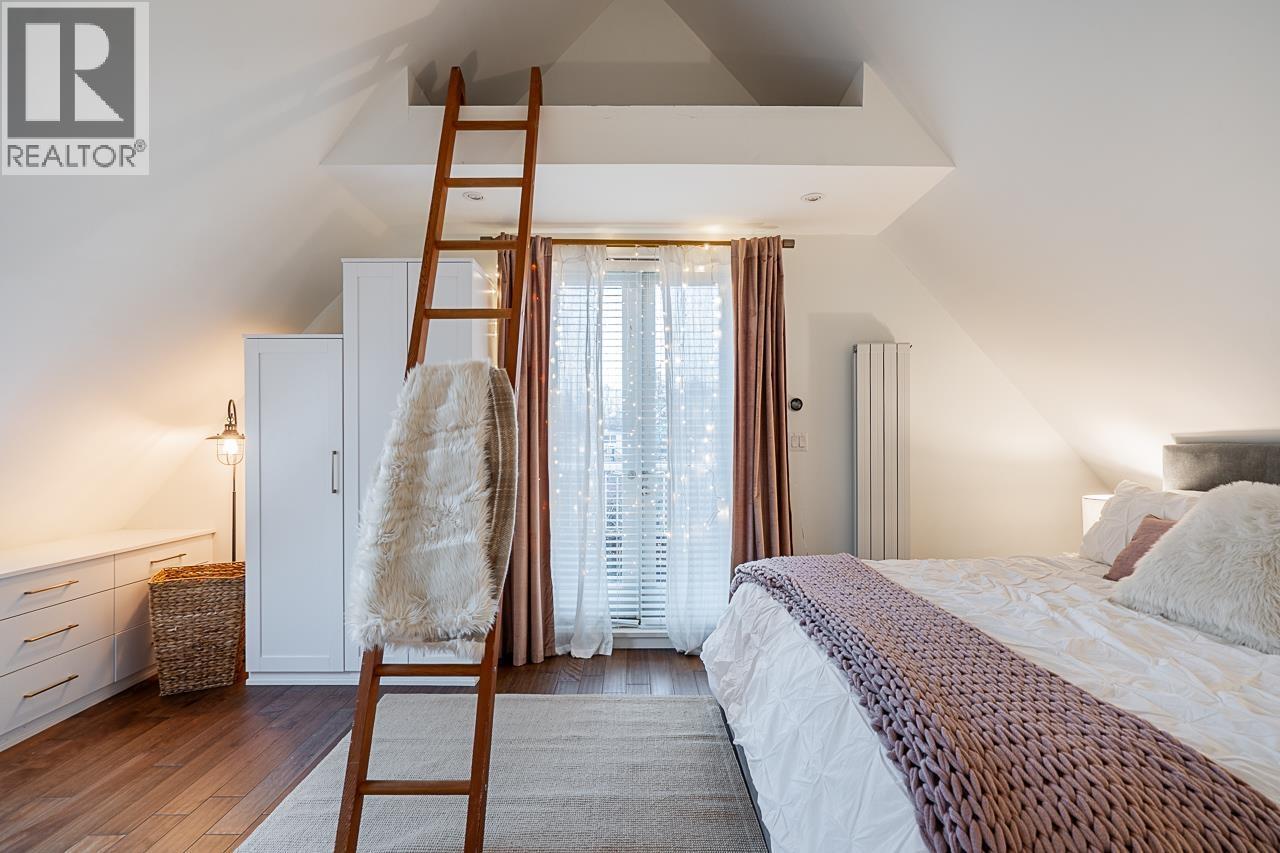 3576 Marshall Street, Vancouver, BC - Indoor Photo Showing Bedroom
