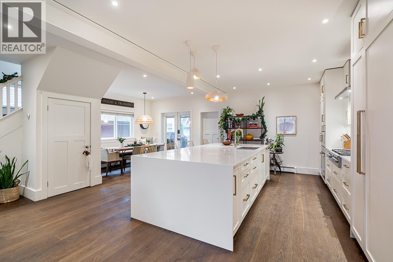 3576 Marshall Street, Vancouver, BC - Indoor Photo Showing Kitchen With Upgraded Kitchen