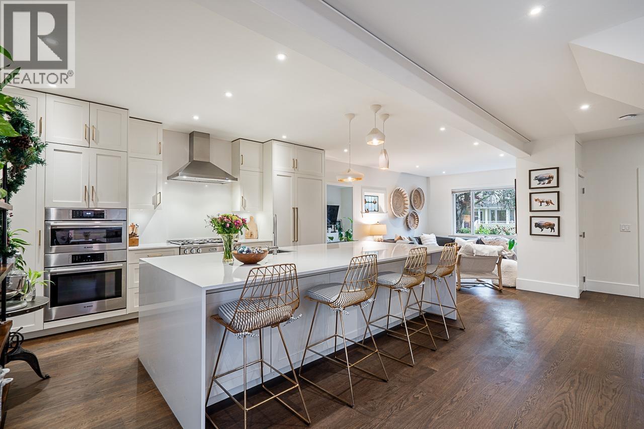 3576 Marshall Street, Vancouver, BC - Indoor Photo Showing Kitchen With Upgraded Kitchen