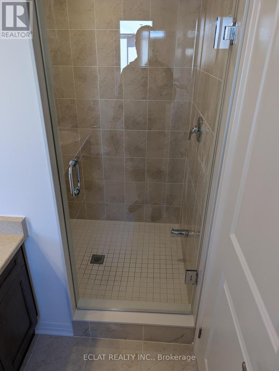 127 Manuel Street, Stratford, ON - Indoor Photo Showing Bathroom
