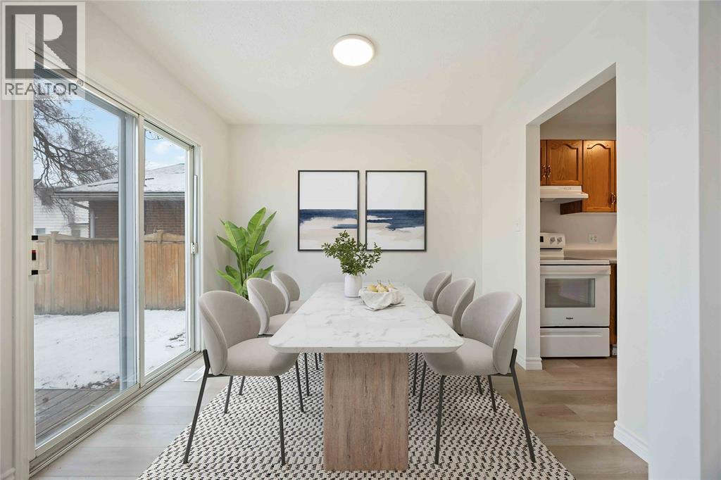 260-266 London Road, Sarnia, ON - Indoor Photo Showing Dining Room