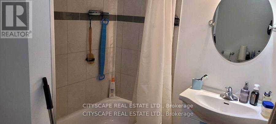 Basement - 30 Sea Lion Road, Brampton, ON - Indoor Photo Showing Bathroom