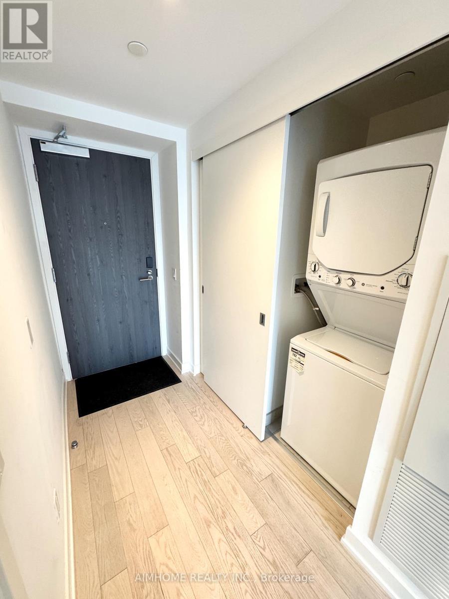 1508 - 25 Richmond Street E, Toronto, ON - Indoor Photo Showing Laundry Room