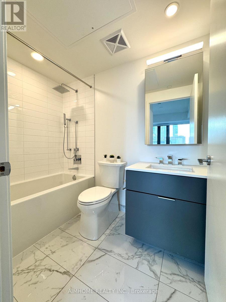 1508 - 25 Richmond Street E, Toronto, ON - Indoor Photo Showing Bathroom