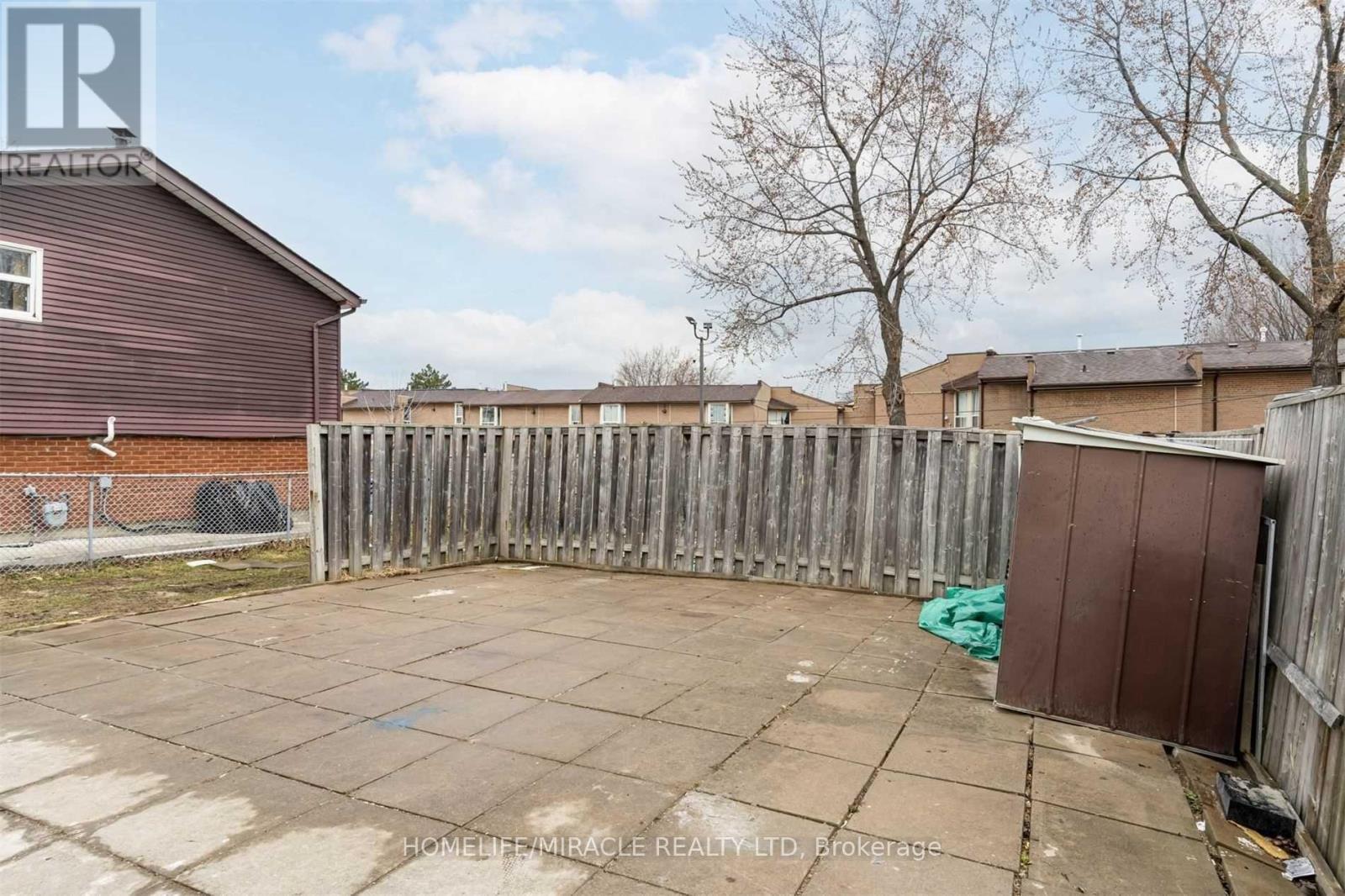 33 Mosque Crescent, Toronto, ON - Outdoor