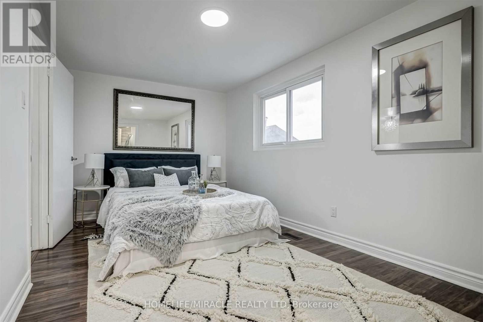 33 Mosque Crescent, Toronto, ON - Indoor Photo Showing Bedroom