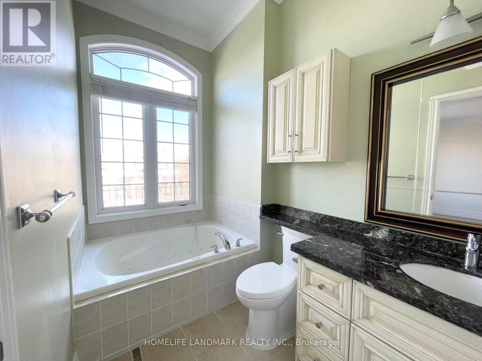 1268 Jezero Crescent, Oakville, ON - Indoor Photo Showing Bathroom