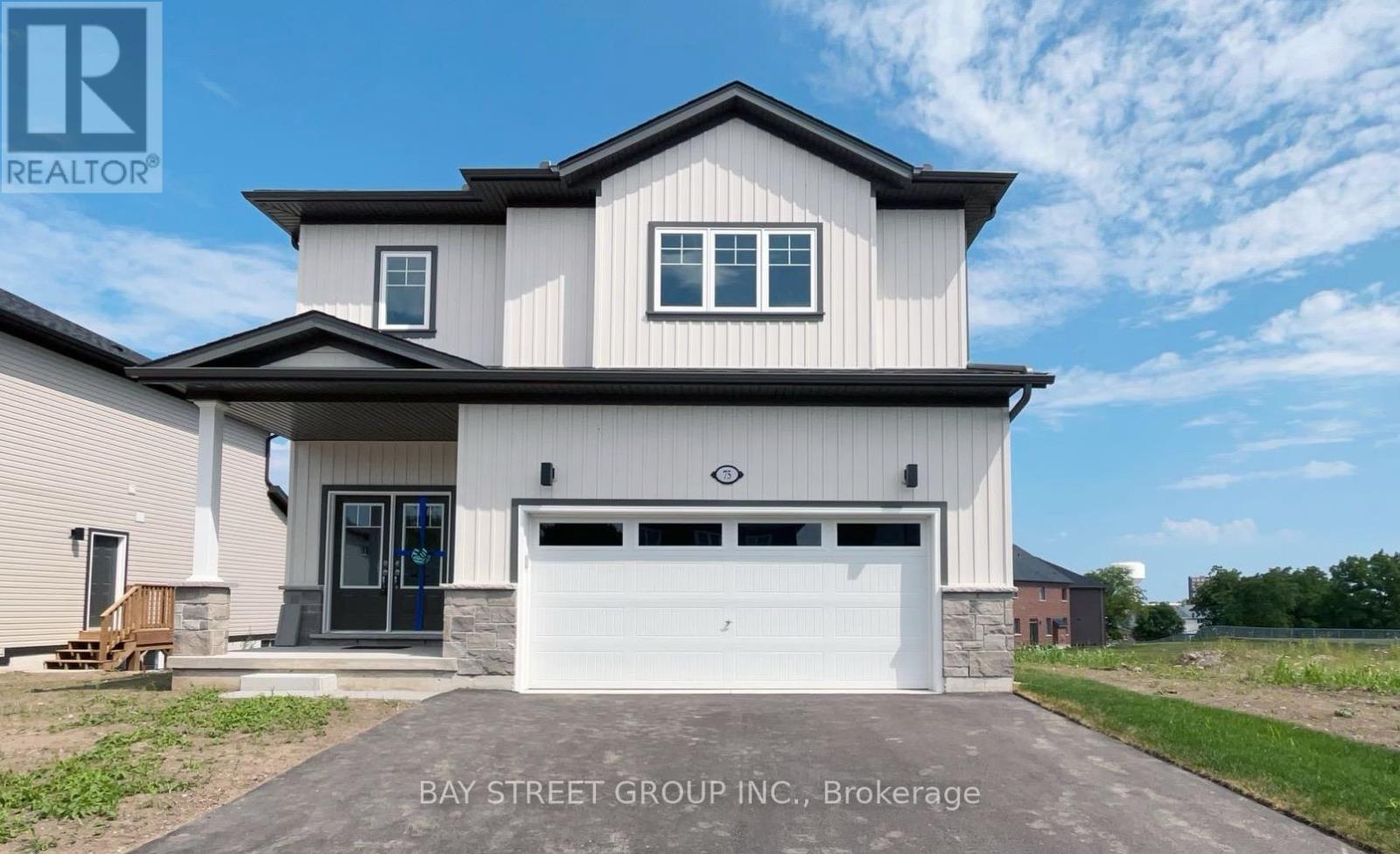 Front - Upper - 75 Hillcrest Road, Port Colborne (Main Street), ON - Outdoor With Facade
