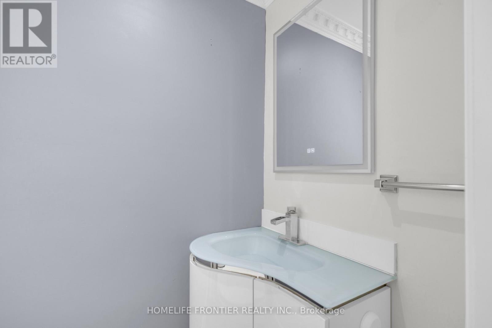 61 Sundial Crescent, Toronto, ON - Indoor Photo Showing Bathroom