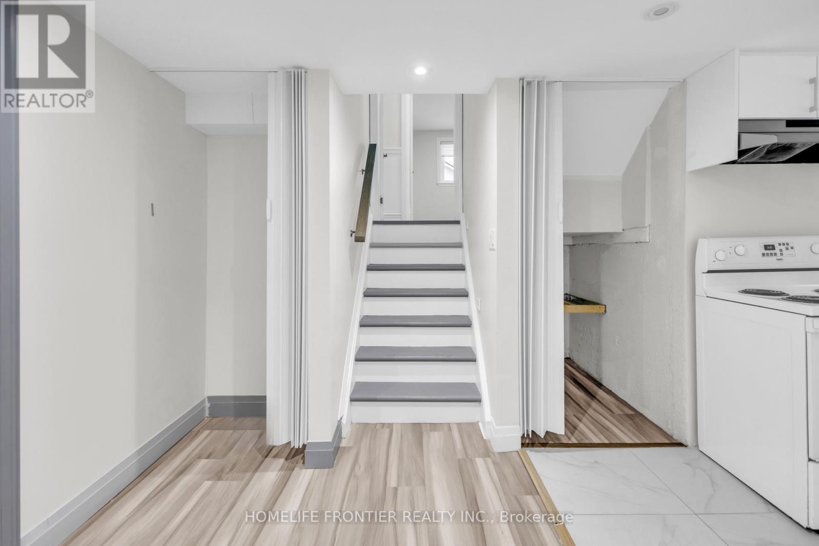 61 Sundial Crescent, Toronto, ON - Indoor