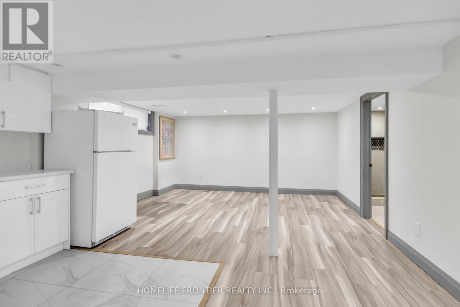 61 Sundial Crescent, Toronto, ON - Indoor