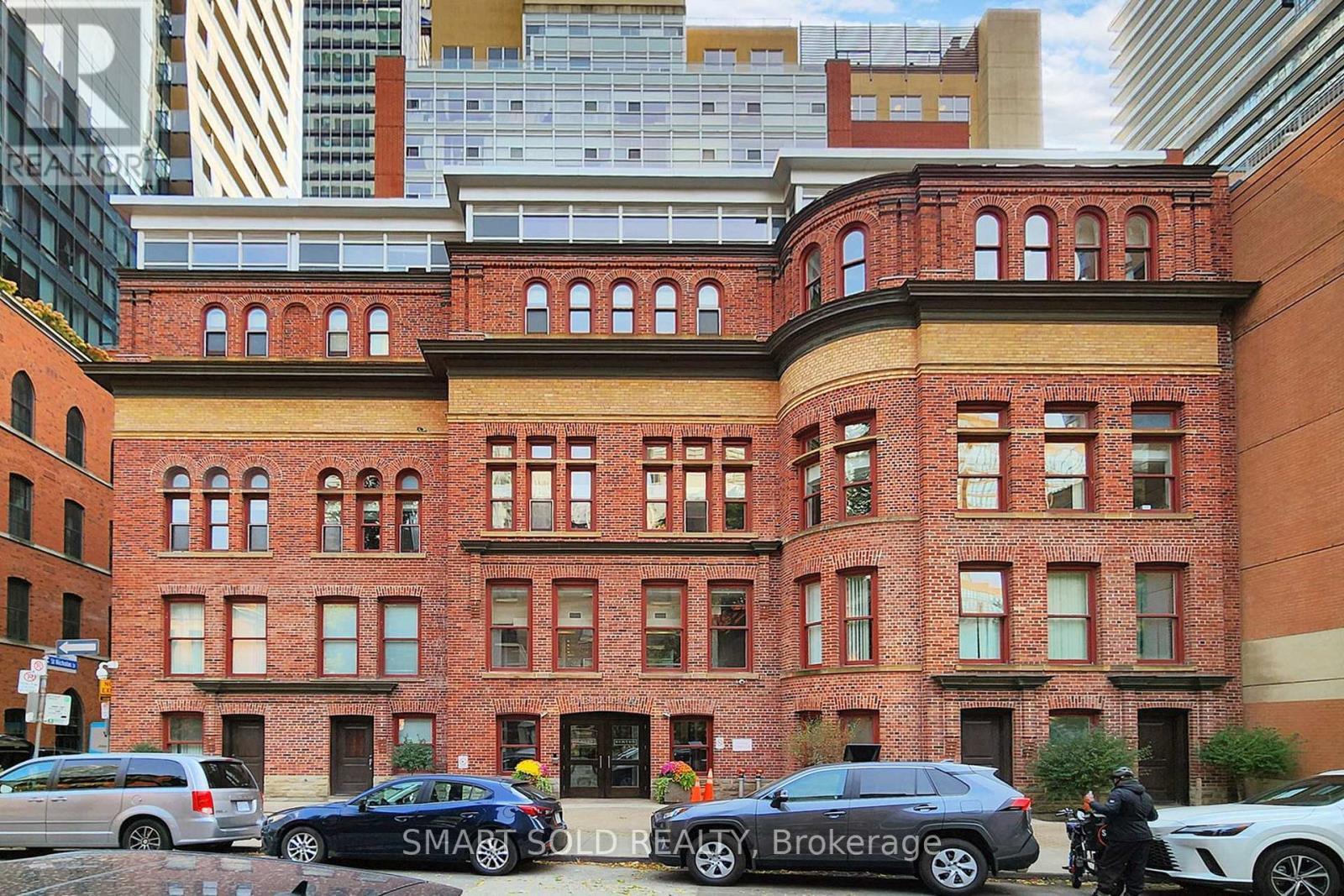 1612 - 11 St Joseph Street, Toronto, ON - Outdoor