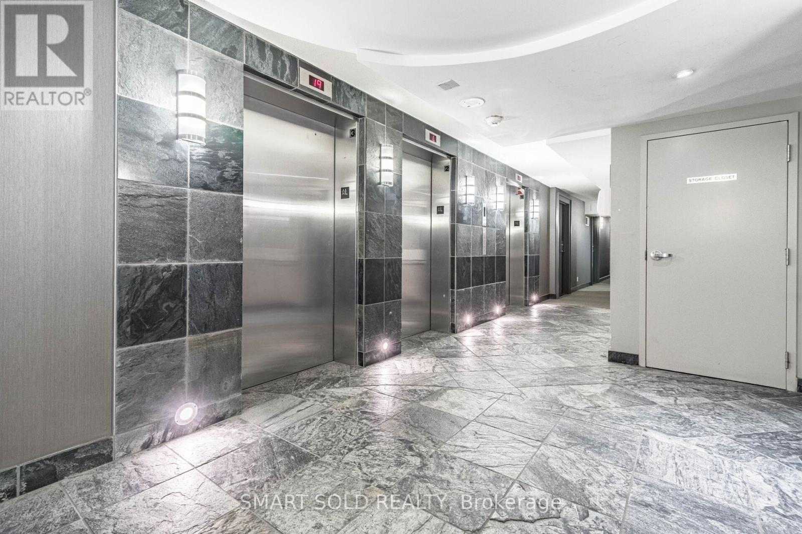 1612 - 11 St Joseph Street, Toronto, ON - Indoor